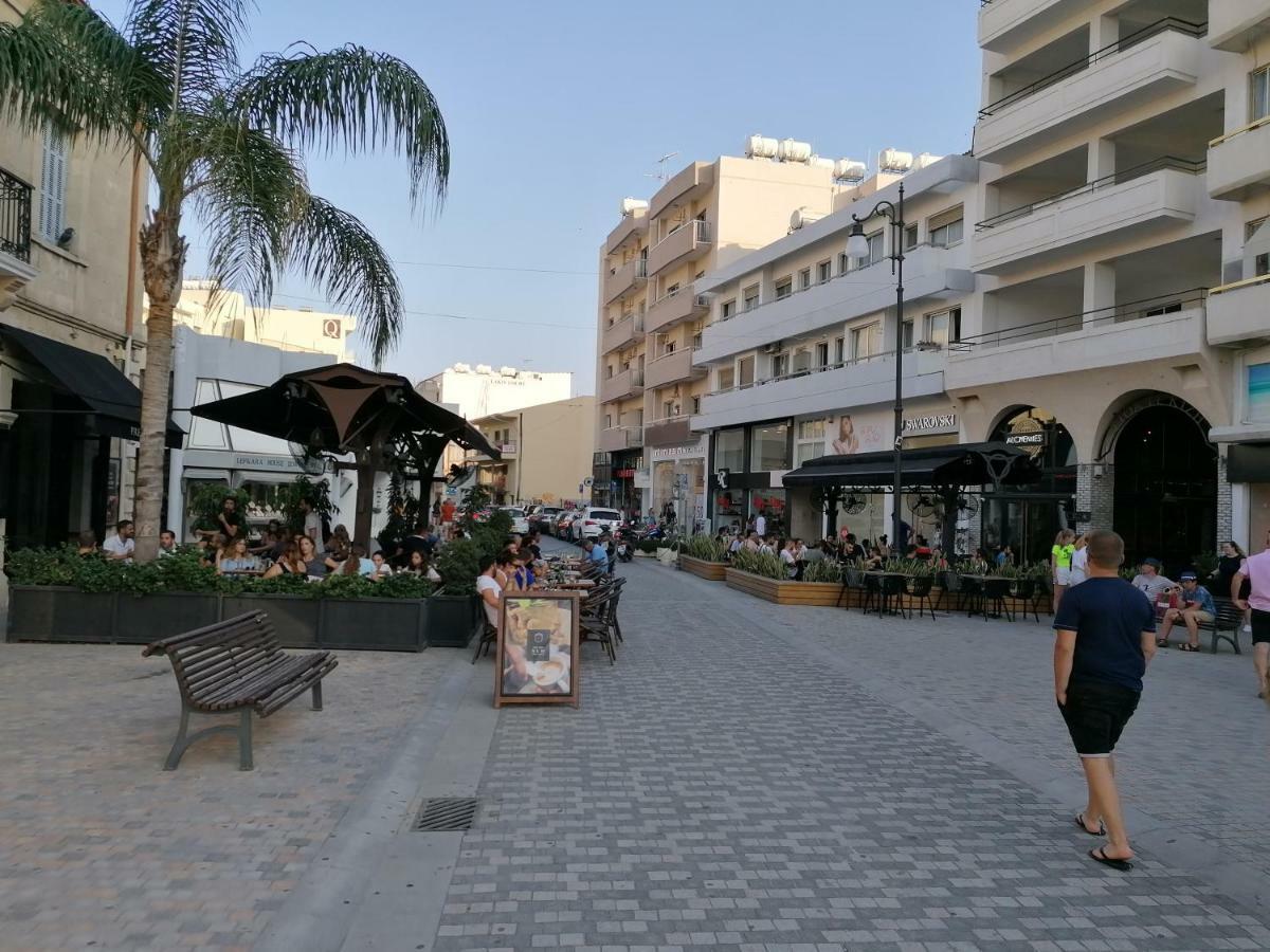 Must Stay - Finikoudes Seaview Larnaca Exterior photo